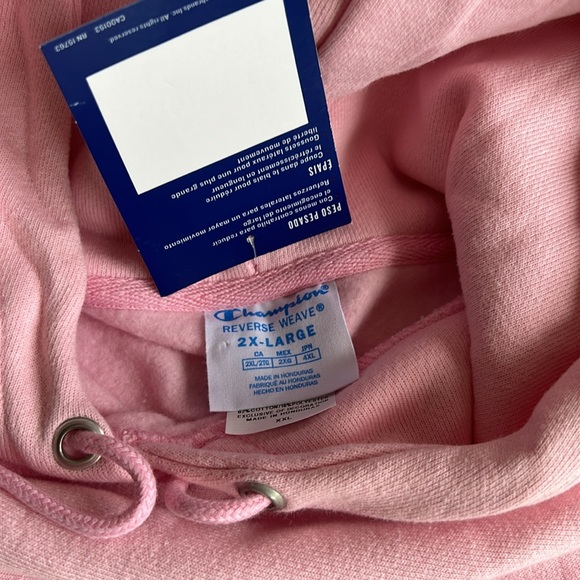 Pink Brand new champion hoodie - Picture 2 of 3